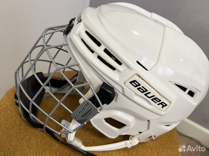 Хоккейный шлем Bauer