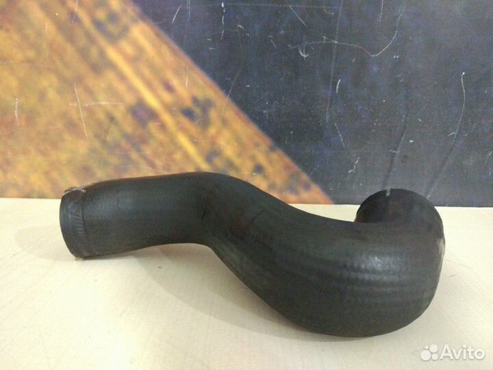 Патрубок интеркулера Audi Allroad C5 BES 2004