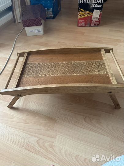 Поднос-стол