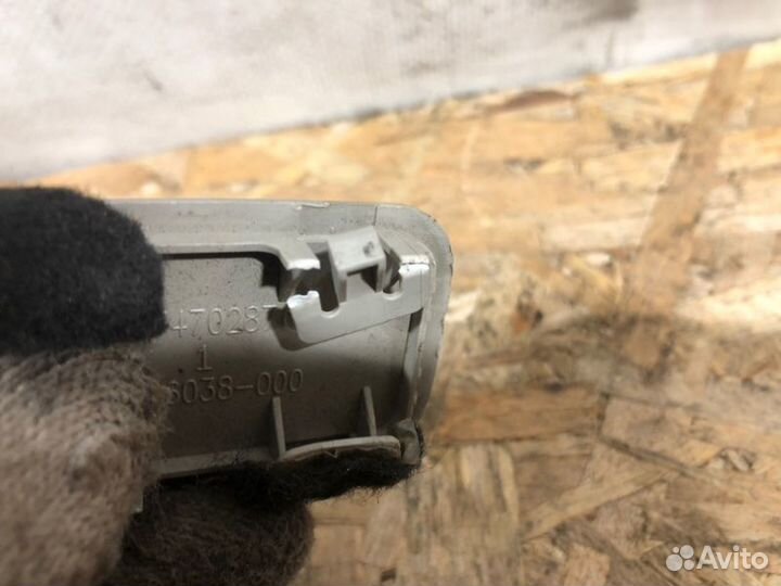 Накладка двери багажника Mercedes-Benz M-Class