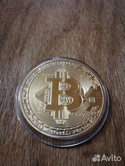 Продам сувенирный Биткоин
