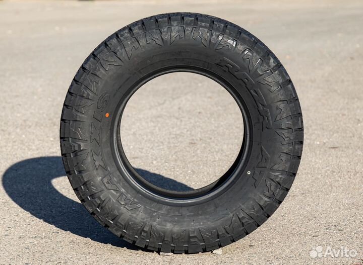 Maxxis AT-811 Razr AT 285/70 R17 117T