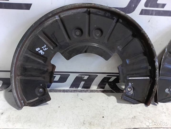 Пыльник тормозного диска передний Audi Q7 4L 3.0