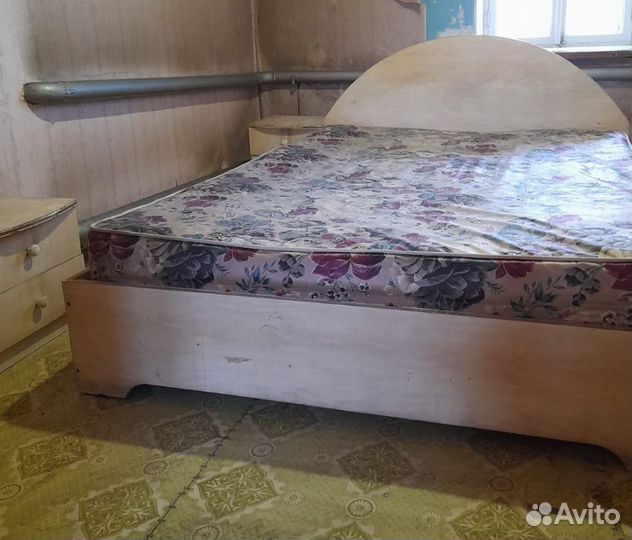 Кровать с матрасом бу