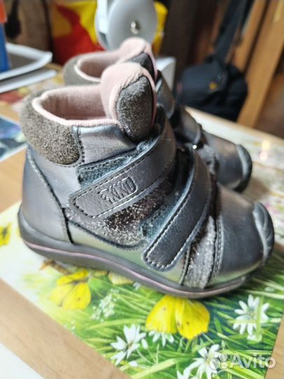 Ботинки демисезонные для девочки 23 размер