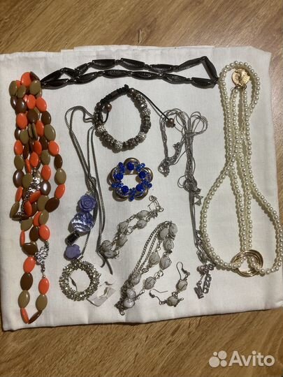 Украшения разные, бижутерия