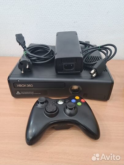 Игровые приставки Microsoft Xbox 360 320gb