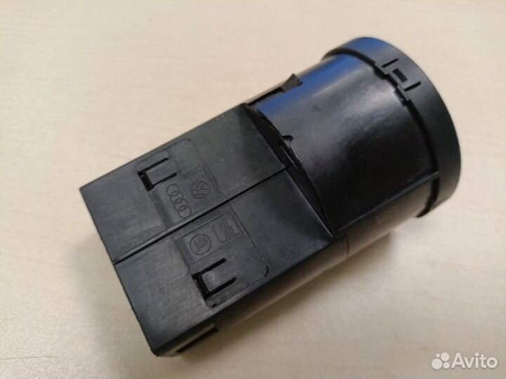 Переключатель света фар Skoda Fabia cggb (1400CC