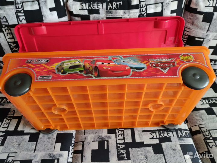 Ящик для игрушек на колесах