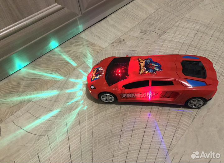 Машина игрушка музыкальная со светом