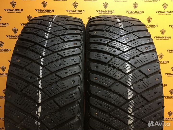 Goodyear Ultragrip Ice Arctic 215/65 R16 98T