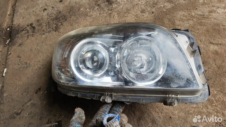 Фара правая Тойота рав4 30 кузов