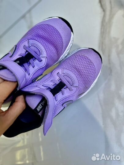 Кроссовки Nike 35 размер