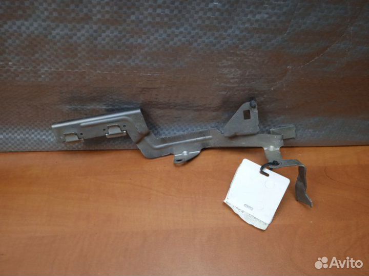 Кронштейн лямбда-зонда Bmw 5 G30 B47D20A 2017