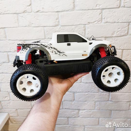 Модель HPI Savage XS Flux 4WD 1:12 комплект