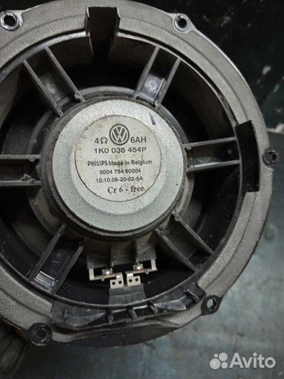 Динамик правый Volkswagen Golf V