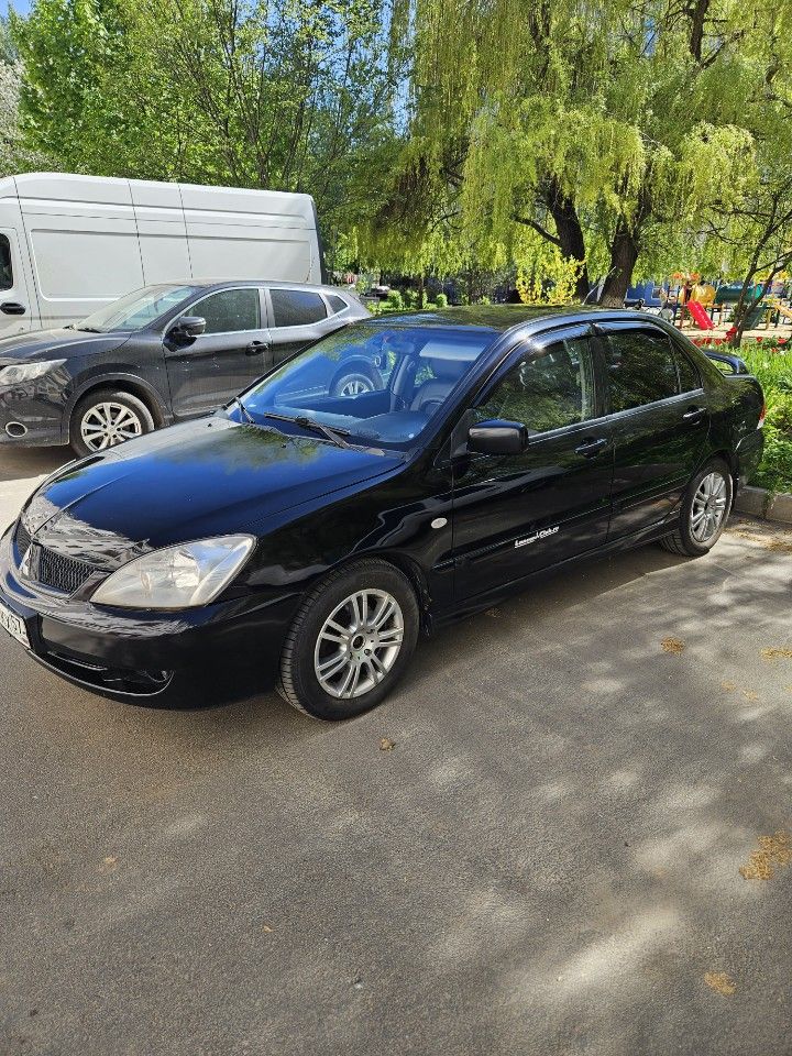Mitsubishi Lancer: фото владельца