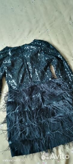 Платье с пайетками и перьями 40-42 р-р