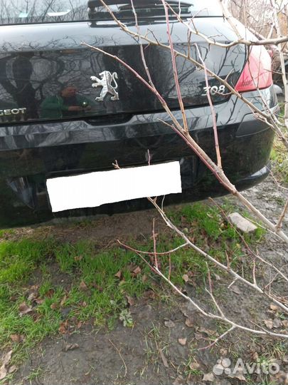 Бампер задний Peugeot 308 2008 1.6л