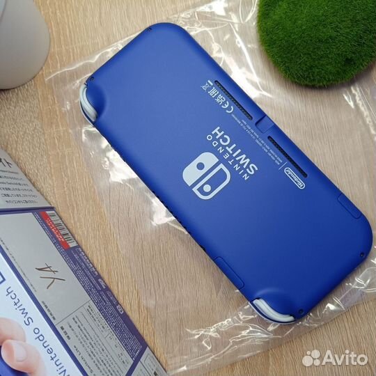 New Nintendo Switch Lite прошитая(любые игры)