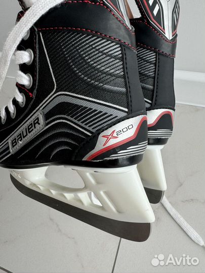 Детские хоккейные коньки Bauer vapor x200