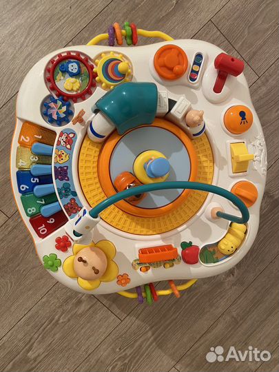 Игровой столик Мир приключений Жирафики