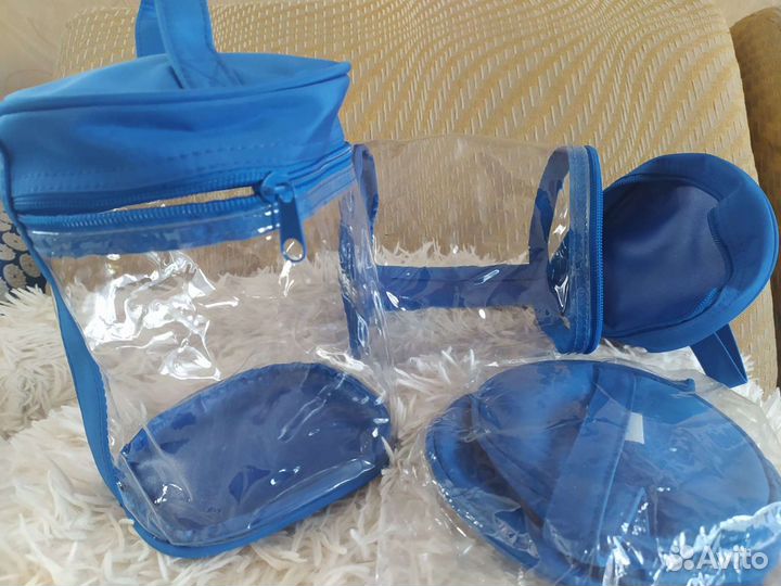 Косметичка -сумочка.Франция (не Китай).Новая