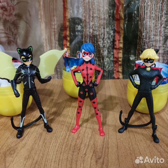 Игрушки из киндера макси