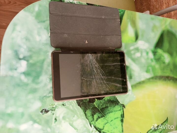 Планшет на запчасти