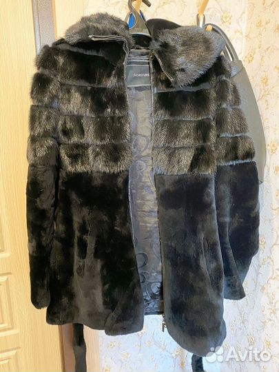 Шуба мутоновая с капюшоном