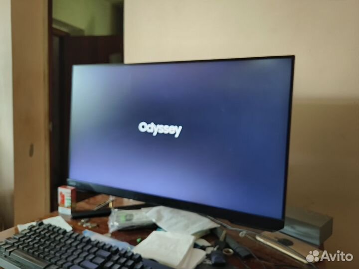 Монитор Samsung 32