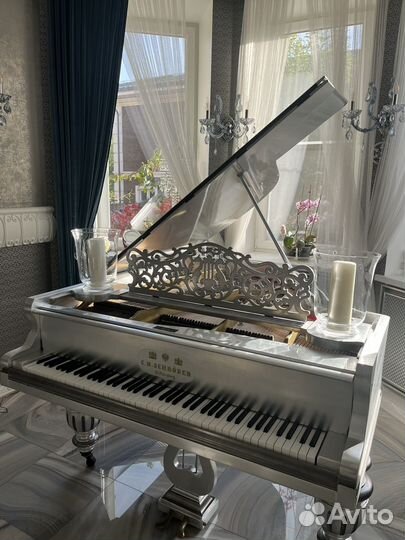 Рояль кабинетный