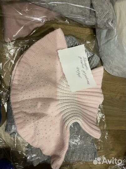 Варежки, шапки,наборы