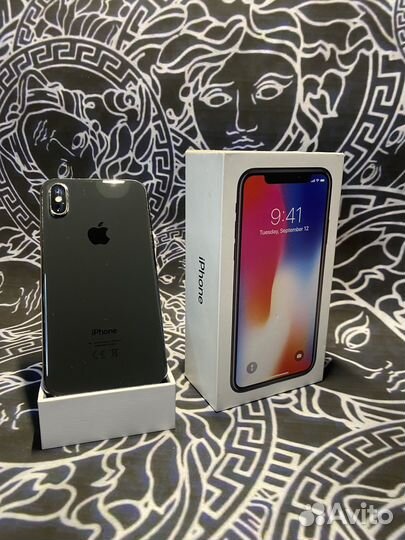 iPhone X, 64 ГБ
