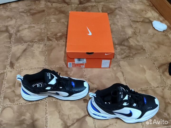 Кроссовки nike air monarch