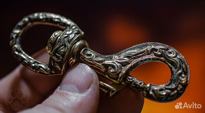 Карабин из бронзы, с гравировкой