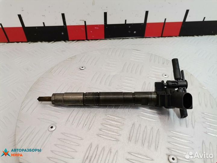 Форсунка Audi A3 8P/8PA 2-й рест. 2009 03L130855