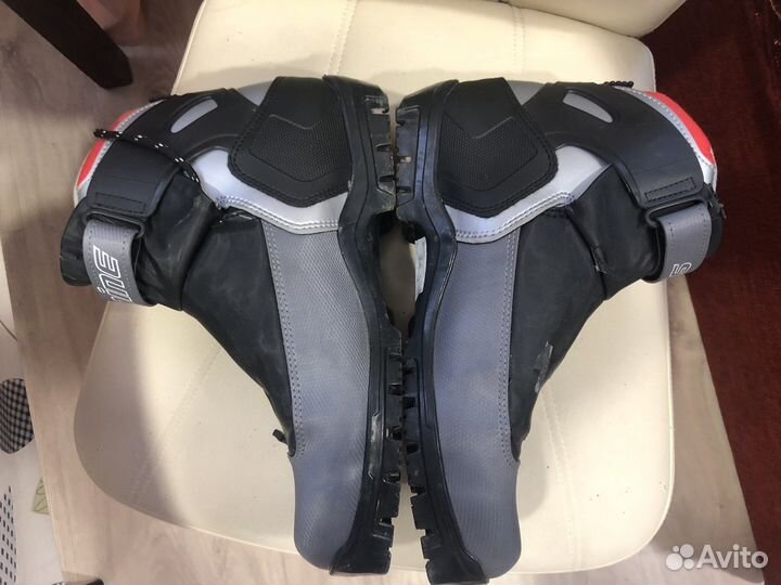 Лыжные ботинки spine