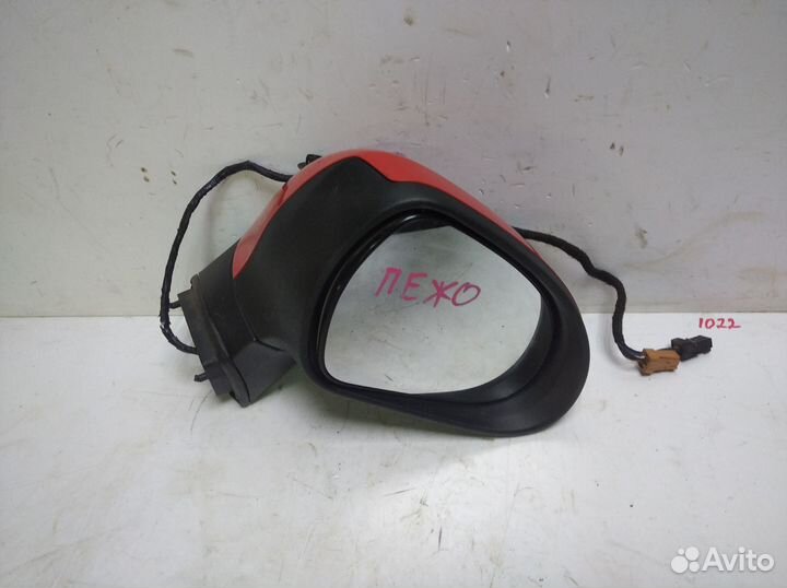 Зеркало правое Peugeot 207 2006-2015