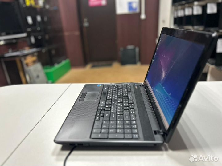 Ноутбук Acer Core i3/DDR3-4Gb/GeForce320M/250Gb/15