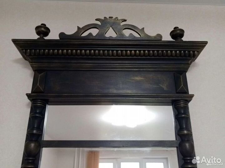 Старинное зеркало