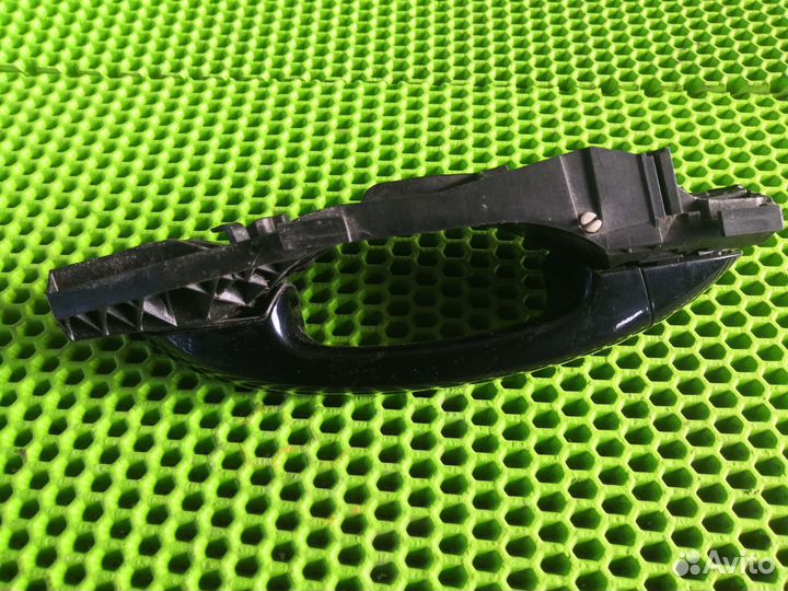 Ручка двери задняя правая Фольксваген Гольф 6