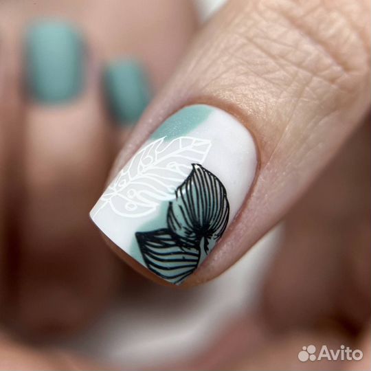 Маникюр-педикюр