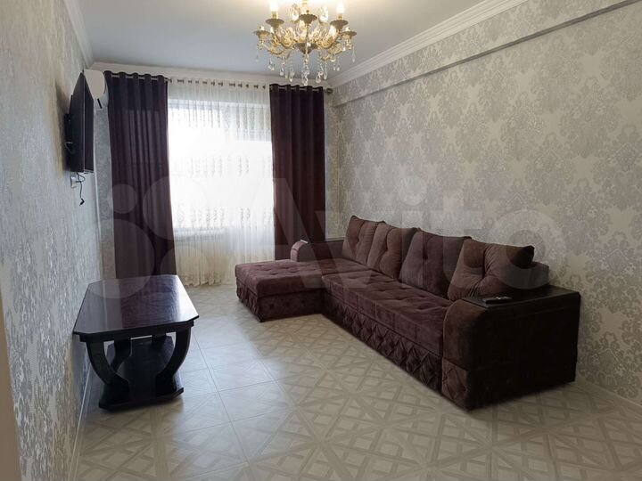 2-к. квартира, 80 м², 3/10 эт.