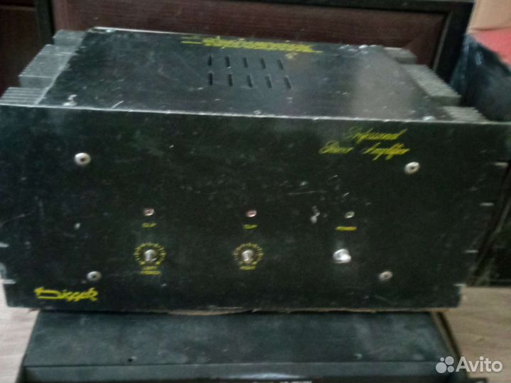 Профессиональный усилитель 2х250 Ватт