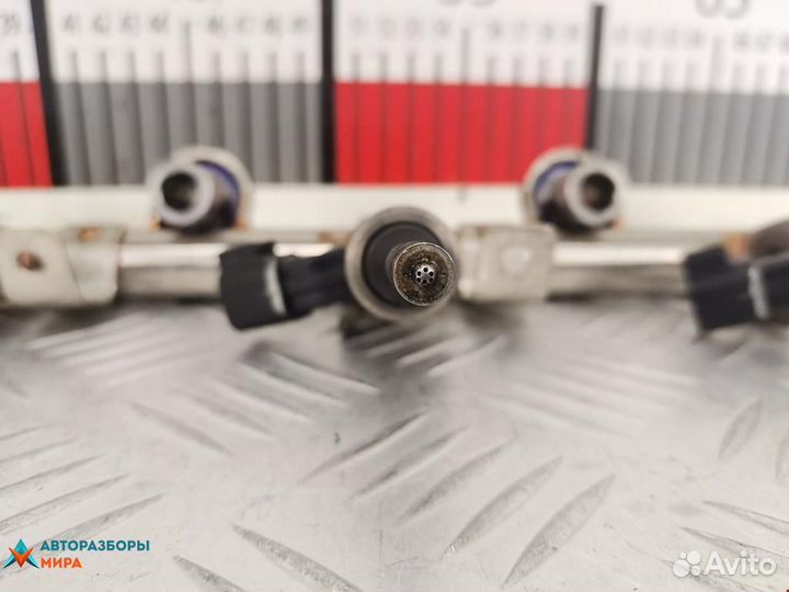 Топливная рампа Cadillac SRX 2 2012 12629929