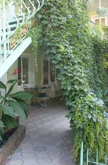 Комната 16 м² в 5-к., 1/2 эт.