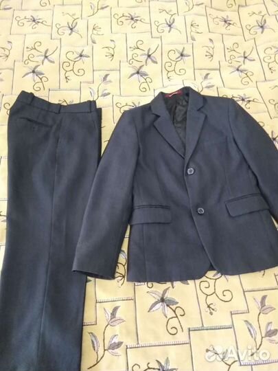 Школьный костюм