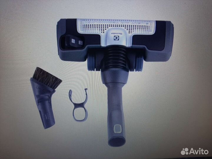 Новый пылесос С пылесборником electrolux