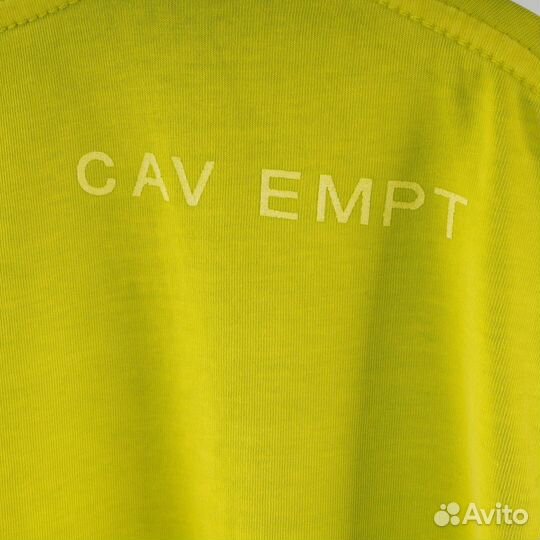 Желтая футболка cavempt